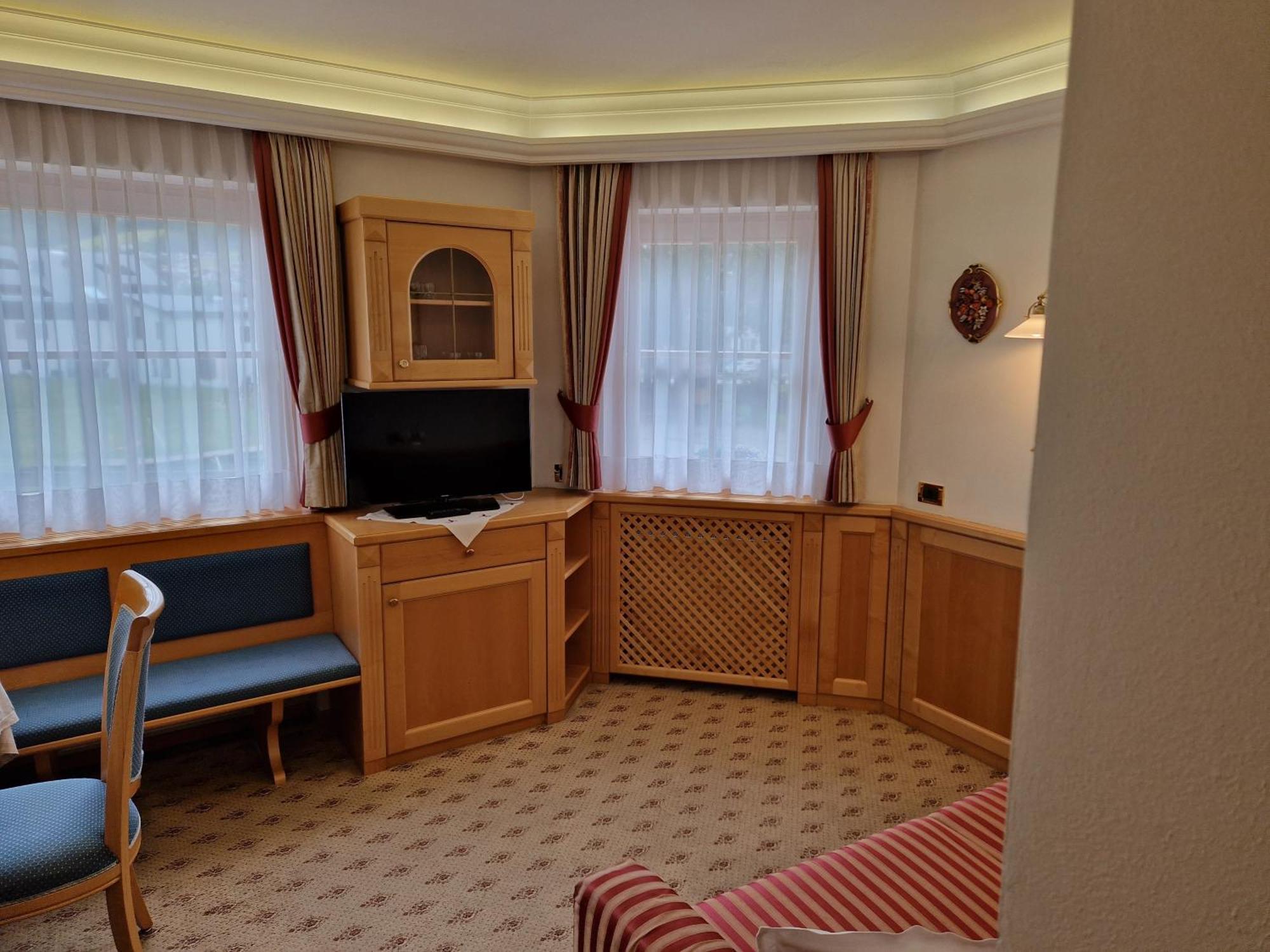 Residence Ciastel Urtijëi Dış mekan fotoğraf