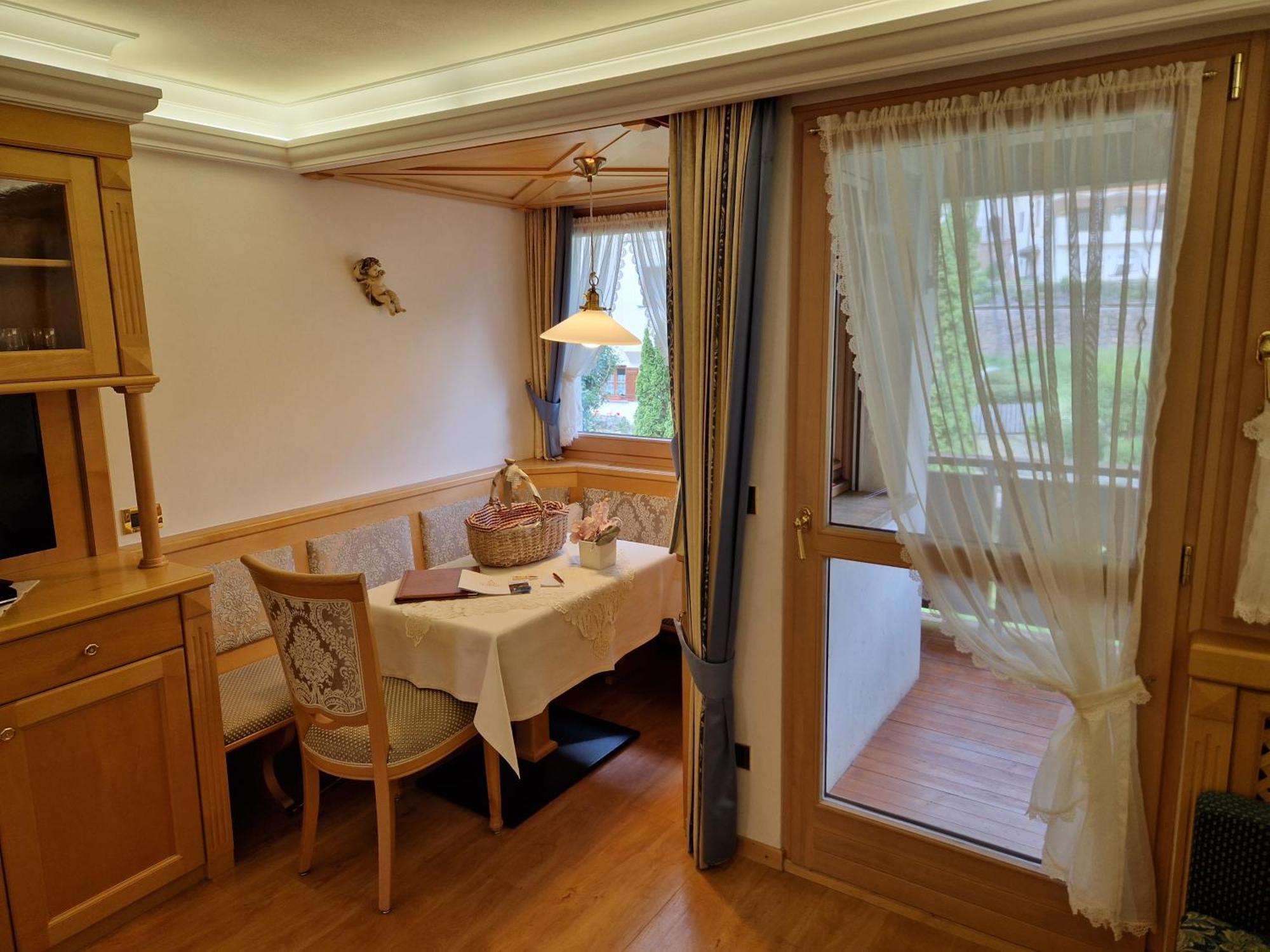 Residence Ciastel Urtijëi Dış mekan fotoğraf