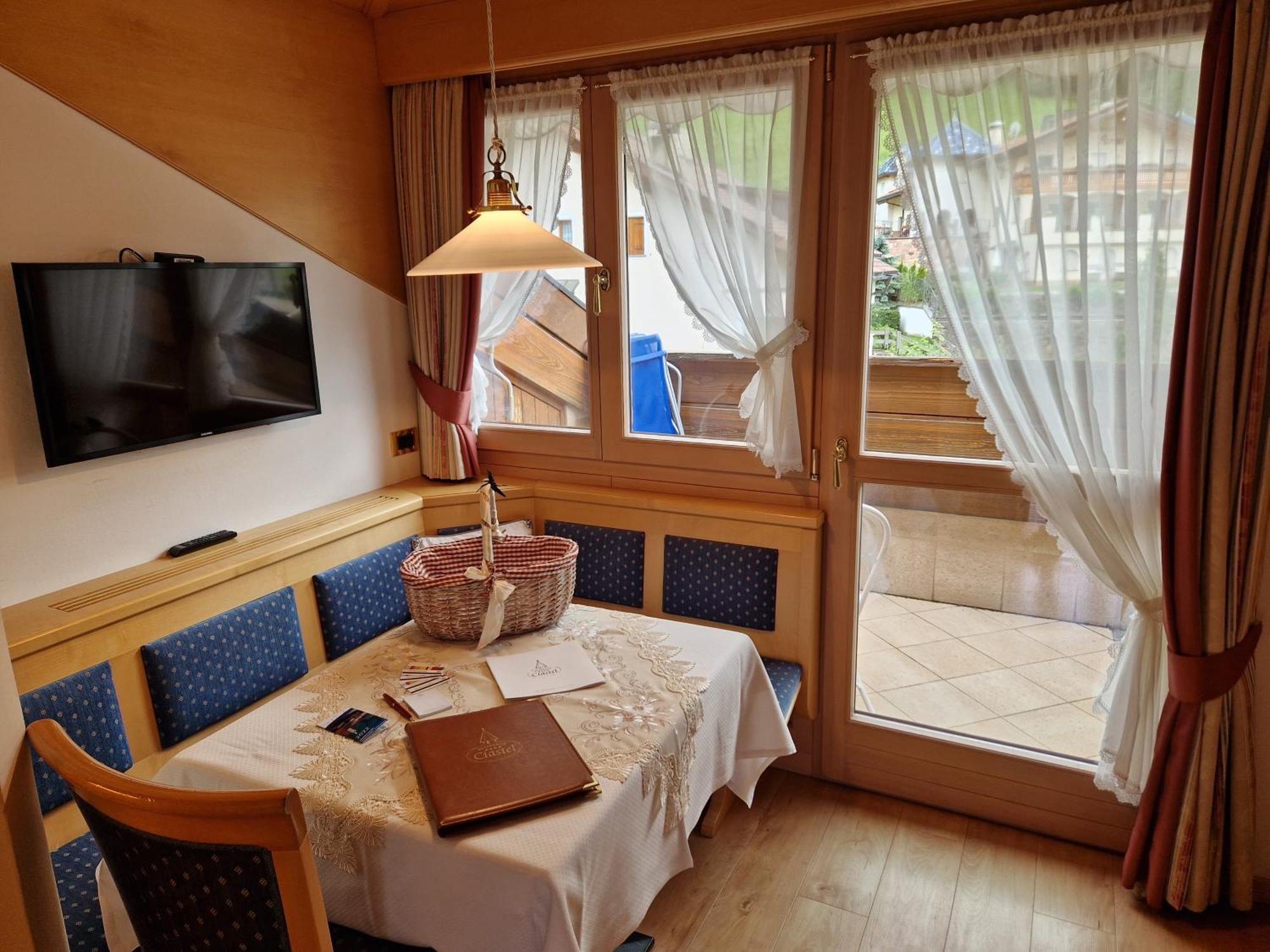 Residence Ciastel Urtijëi Dış mekan fotoğraf